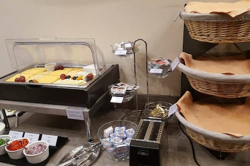 Tägliches inbegriffenes Frühstücksbuffet