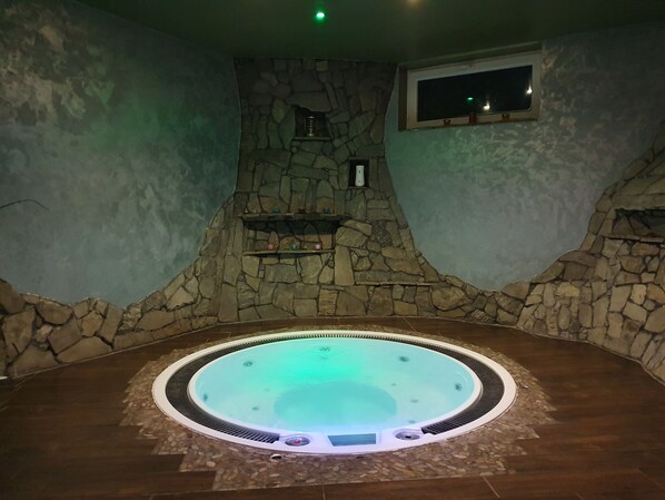 Tina de hidromasaje interior