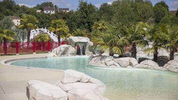 Alberca al aire libre por temporada