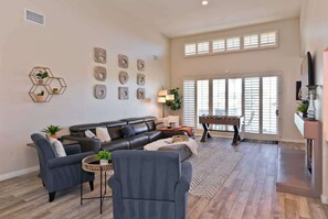 Televisio, takka, videopelejä, Netflix