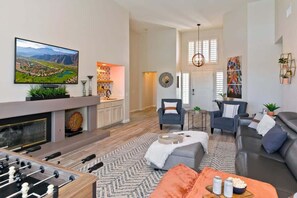 Televisión, chimenea, videojuegos y Netflix 