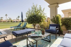 Terrace/patio - Casa Santiago – Private Pool, Firepit & Golf View (La Quinta)