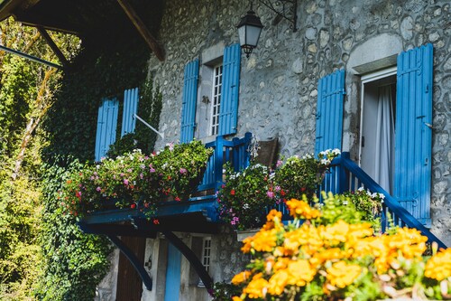 Le Moulin de Dingy - House with 6 bedrooms & swimmingpool 20 mn from Annecy