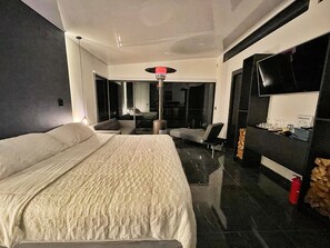 Free WiFi, bed sheets, wheelchair access