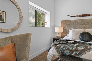 1 soverom, strykejern/-brett, wi-fi (inkludert) og sengetøy