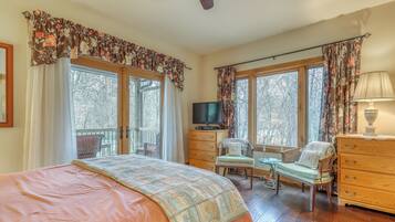 2 bedrooms, iron/ironing board, internet, bed sheets