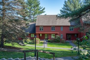 Exterior - Large Backyard, Game Room, Has AC - Saltbox 1D (Hartford)