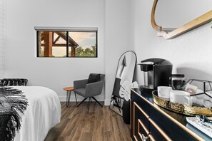 4 dormitorios, tabla de planchar con plancha, wifi gratis y ropa de cama