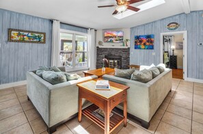 Smart TV, fireplace, books, stereo - The perfect beach house!  Private pool, pet friendly & just a block from beach!  (St George Island)