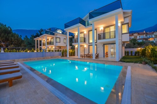 4 Schlafzimmer Luxusvilla Sardunya B in Oludeniz Fethiye