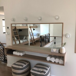 4 habitaciones, wifi, ropa de cama y acceso para silla de ruedas