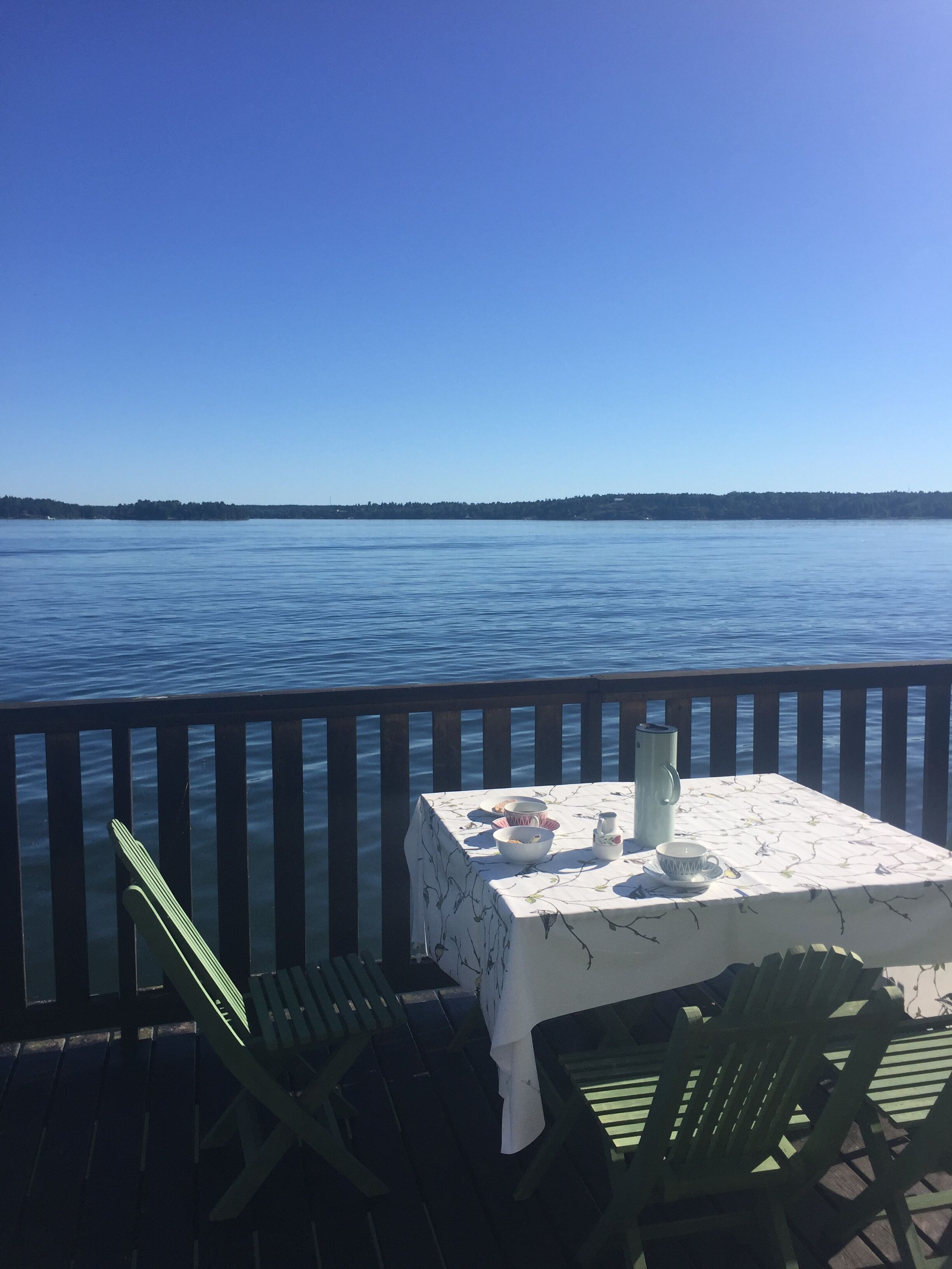 breakfast outside the smaller house
