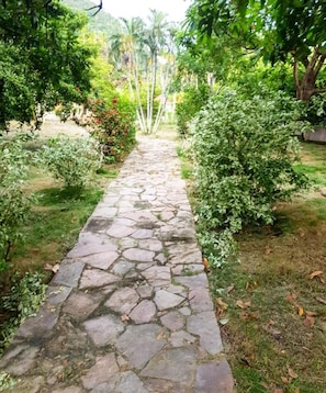 Property grounds - Country house in front of the sea Max 11 Pax (Providencia)