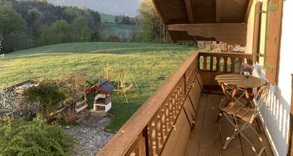 Vacation in the countryside with mountain views and close to the Chiemsee