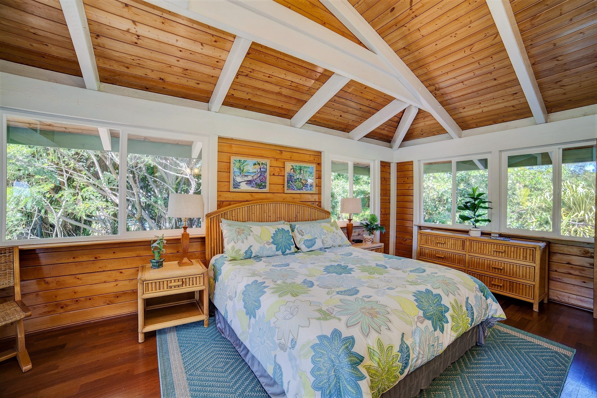 House, 4 Bedrooms | 4 bedrooms, iron/ironing board, free WiFi