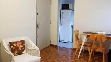 Kaupunkihuoneisto | Ruokasali