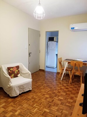 Kaupunkihuoneisto | Ruokasali