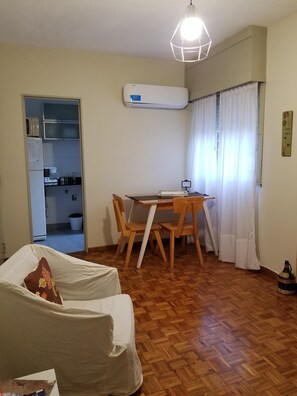 시티 아파트 | 다이닝룸