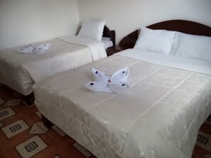 Kamar Keluarga | Setrika/meja setrika, Wi-Fi gratis, dan seprai linen