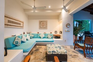 Villa, Multiple Beds (1035 - Vista Hermosa) | Living area - Vista Hermosa (Santa María Huatulco)