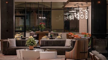 Lobby-Lounge