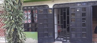 2 BEDROOM apartments in one house!  Perfect for travelers and locals!