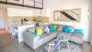 Ảnh chưa phân loại, 3 trong số 24 ảnh, nút