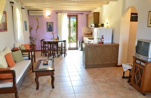 TV, DVD player - Houses , Villa special holidays for harmony in the beautiful nature of Zakynthos (Καλλιθέα)