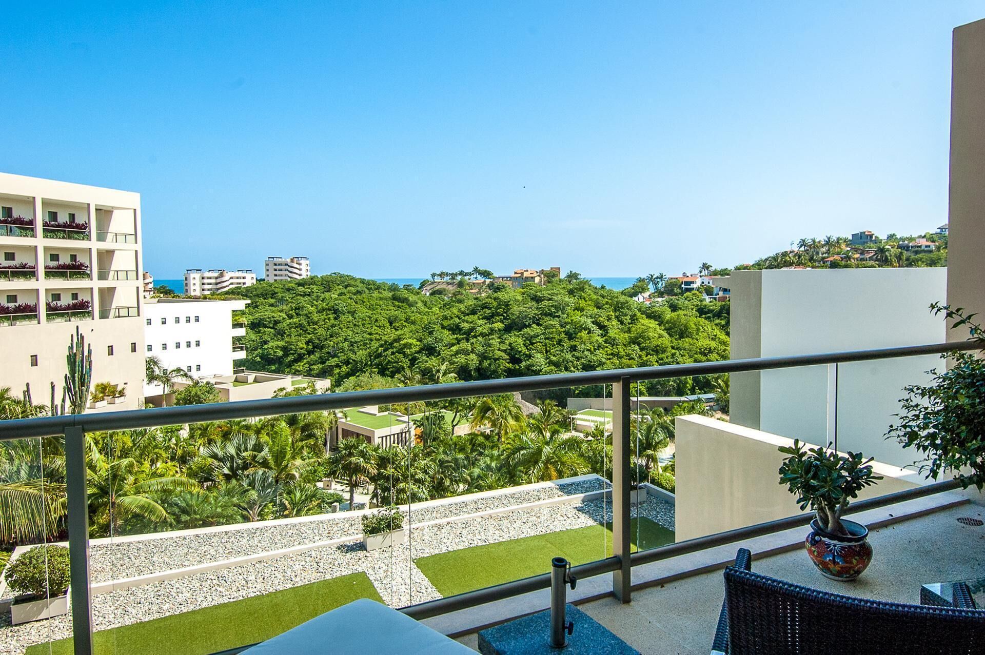 Condo, varias camas (2050 - Cosmo 7A3) | Balcón