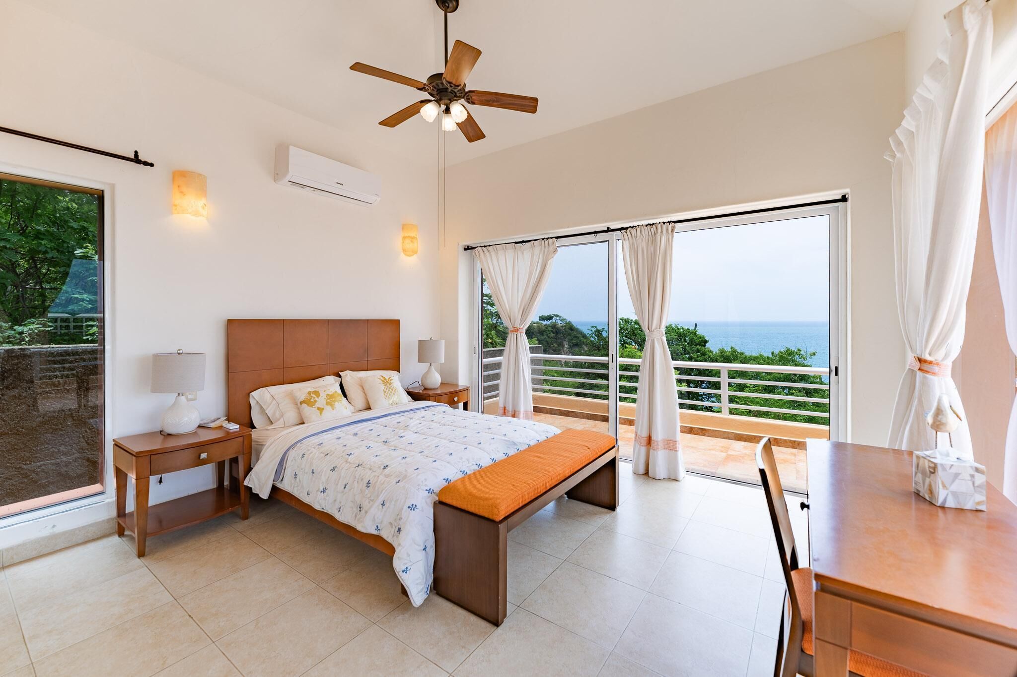 Villa, Multiple Beds (1067 - Villa Diamante) | 4 bedrooms, bed sheets