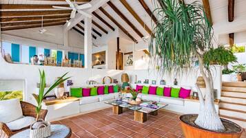 Villa, Multiple Beds (2079 - Villa Roxana) | Living room | TV