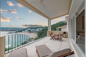 Condo, várias camas (1031 - Villas Carey Condo D2) | Área da propriedade