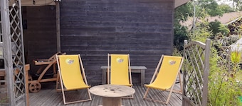 Chalet 1 to 5 persons garden and terrace with pergola in residential park