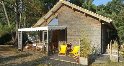 Chalet 1 à 5 personnes jardin et terrasse avec pergola dans Parc résidentiel