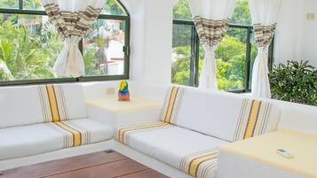Villa, varias camas (1039 - Villa Flory) | Sala de estar