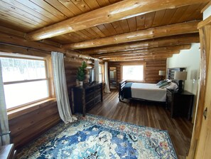 2 Schlafzimmer, Schreibtisch, Bügeleisen/Bügelbrett, kostenloses WLAN