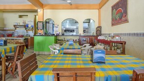 Restaurant - Posada Casa Chiros (Barra de Navidad)