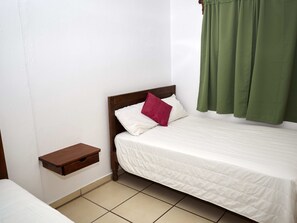 Vierbettzimmer | Kostenloses WLAN, Bettwäsche