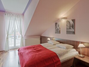 1 slaapkamer, een strijkplank/strijkijzer, wifi, beddengoed