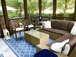 TV, video games, DVD player, books - Newly built home in the Pines downtown Rehoboth walk to beach, restaurants, shop (Rehoboth Beach)