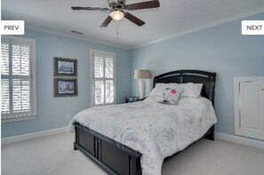 4 bedrooms, iron/ironing board, WiFi, bed sheets