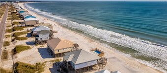 Encantado | Beachfront, private pool, pets welcome