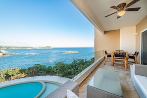 Outdoor dining - Punta Arrocito B202 (Santa María Huatulco)