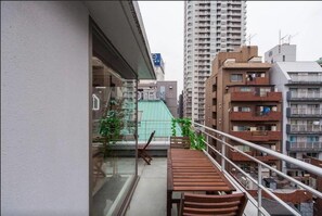 Apartment (Amemura) | Balkon