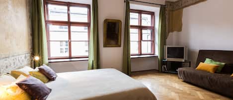 1 chambre, fer et planche à repasser, Wi-Fi gratuit, draps fournis