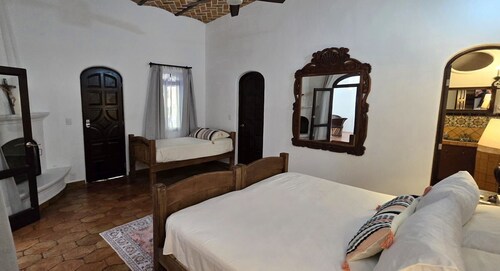 Habitacion "La Bugambilias" in Casa Caroline Bella