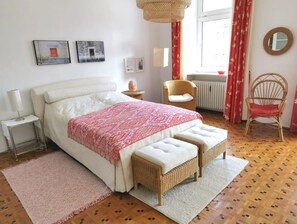 1 camera, accesso a Internet, lenzuola