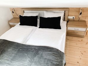 1 bedroom, Internet, bed sheets