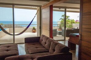 Condo, Multiple Beds (1055 - Cosmo 3A1) | Living room | TV - Cosmo 3A1 (Santa María Huatulco)
