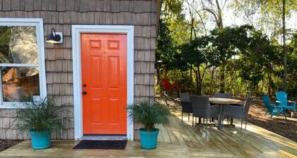 Newly Renovated close to Downtown & Folly Beach